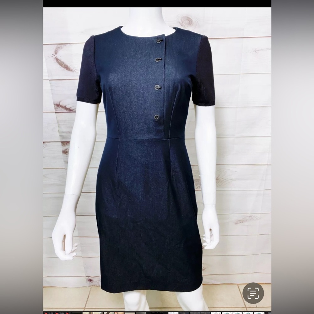 $178 T Tahari navy denim look very high quality short sleeve dress Metal clasps